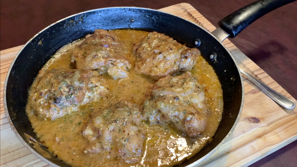 Smothered Chicken And Gravy